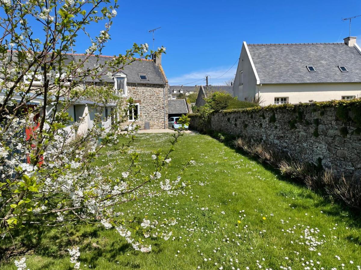 Gites La Ville Pain Cancale Exterior photo