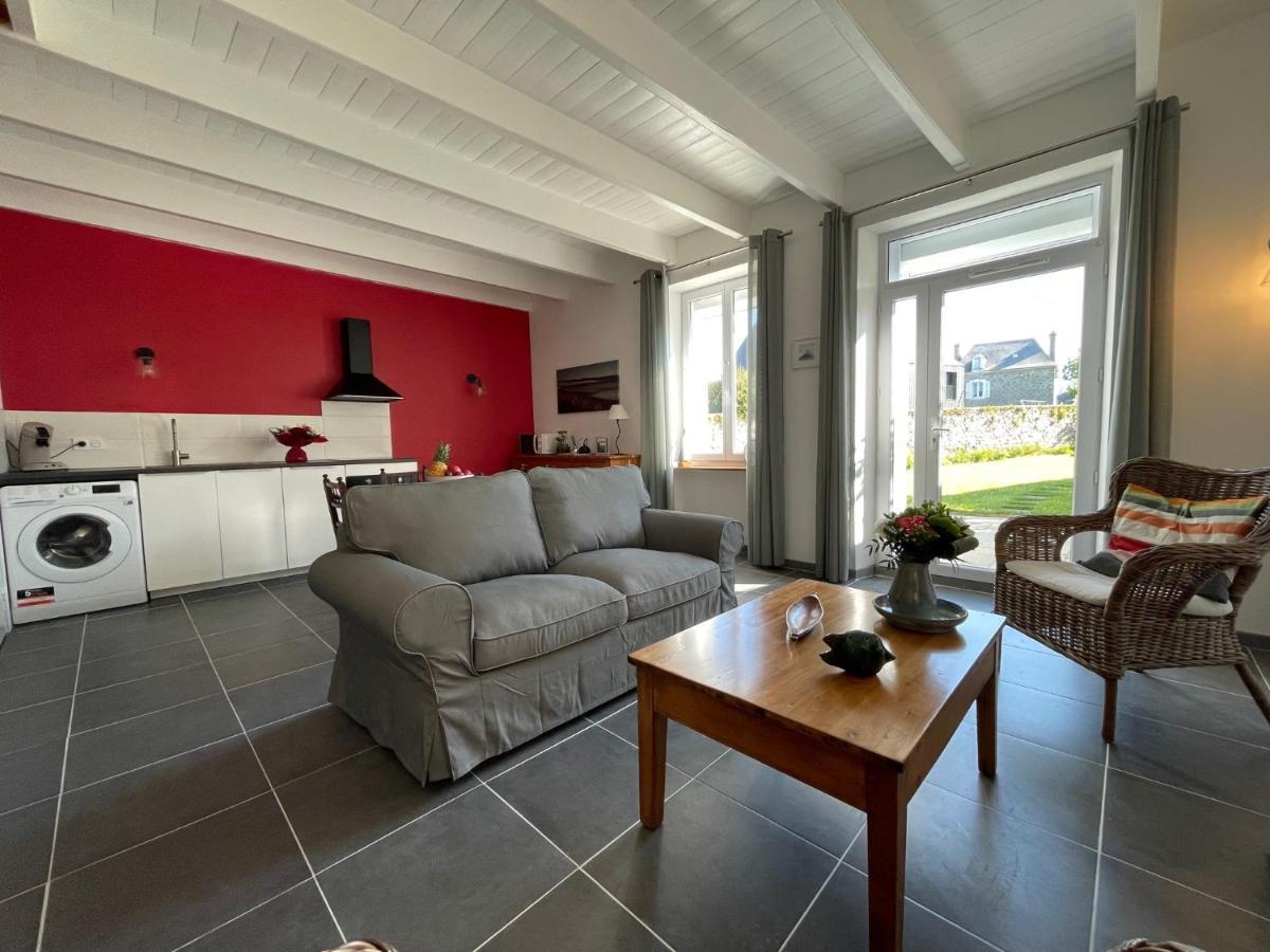 Gites La Ville Pain Cancale Exterior photo